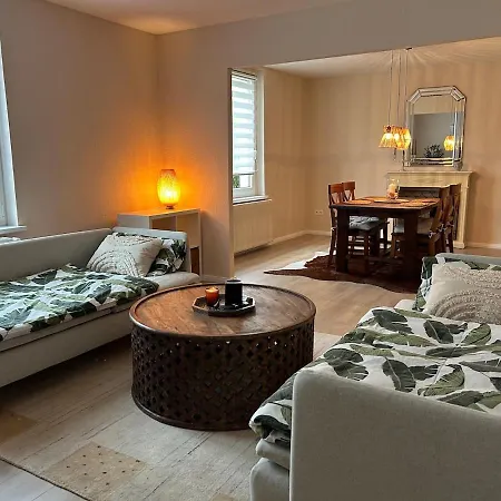 Апартаменты Am Mainplatz Тельтов